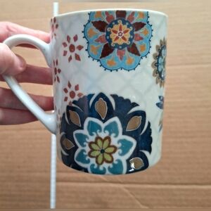 Elegant Floral Mug - Blue and Brown